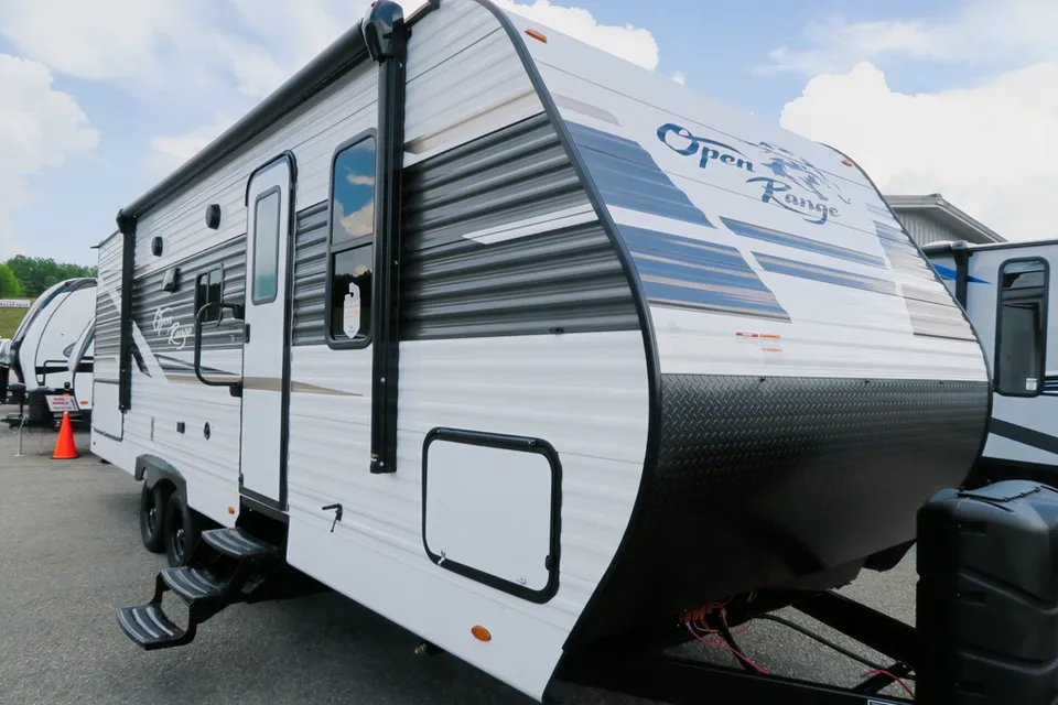 2022 Open Range 26bhs Travel Trailer