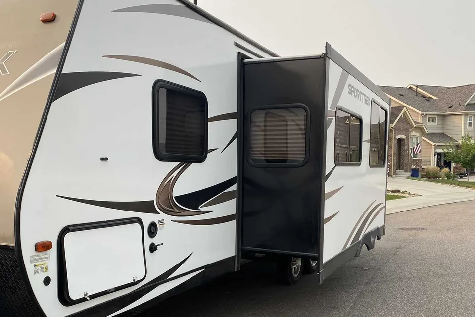 Sport trek Travel Trailer