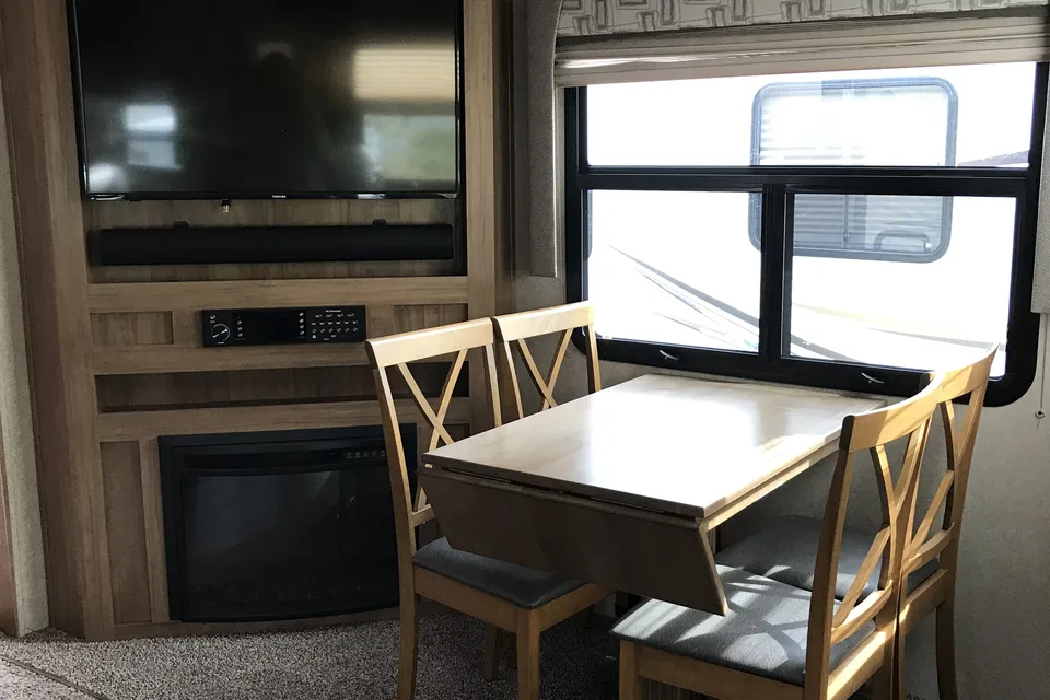Lucie Chalet VR
