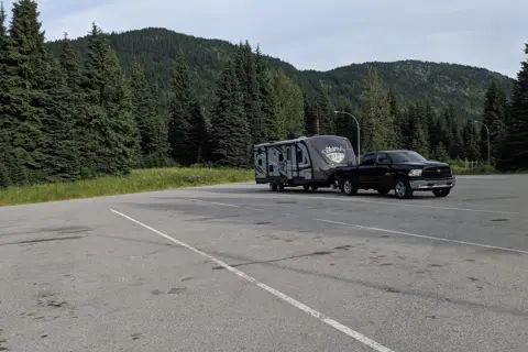 Lorah's Maple Country Crossroads Travel Trailer