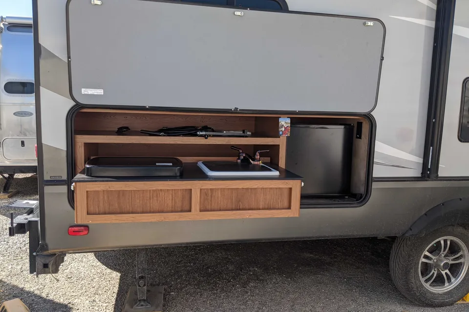 Lorah's Maple Country Crossroads Travel Trailer