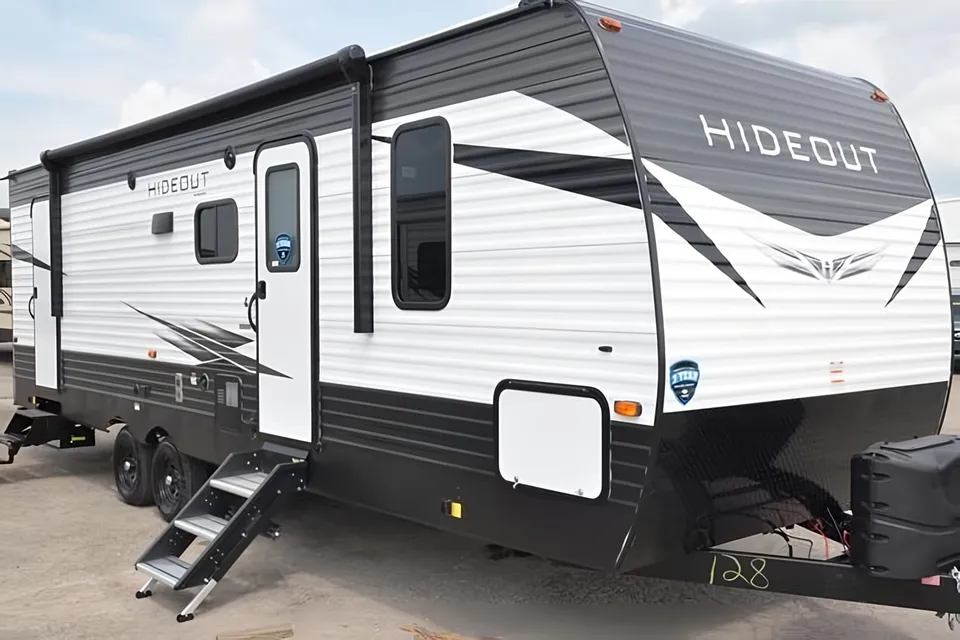 Lakeside’s Getaway *NEW* 2021 Hideout 