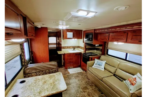 Lea's Thor Motor Coach 31G Class A