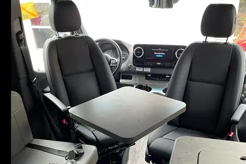 La Sunset Mercedes Sprinter 2022