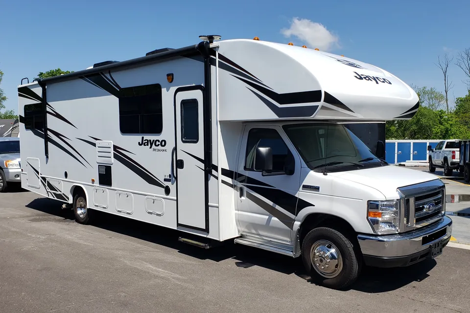 "Adventure Seeker" Sleeps Up to 10.  125 Miles Included!