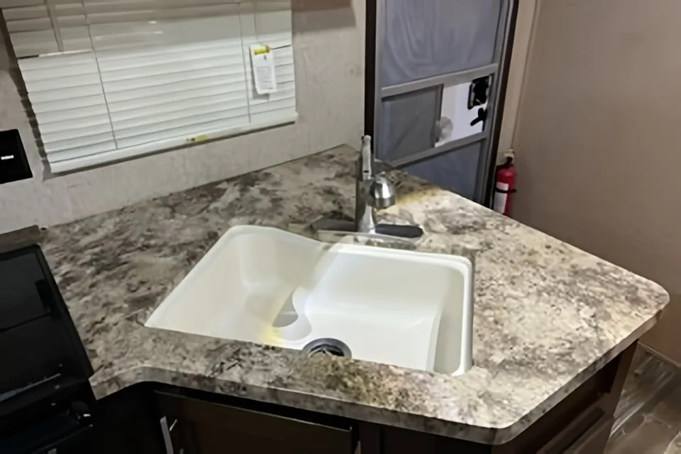 Forest River Cherokee Grey Wolf 29VT Travel Trailer