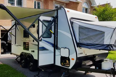 Jayco 2017 - 17XFD 3 beds