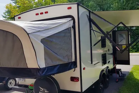 Jayco 2017 - 17XFD 3 beds