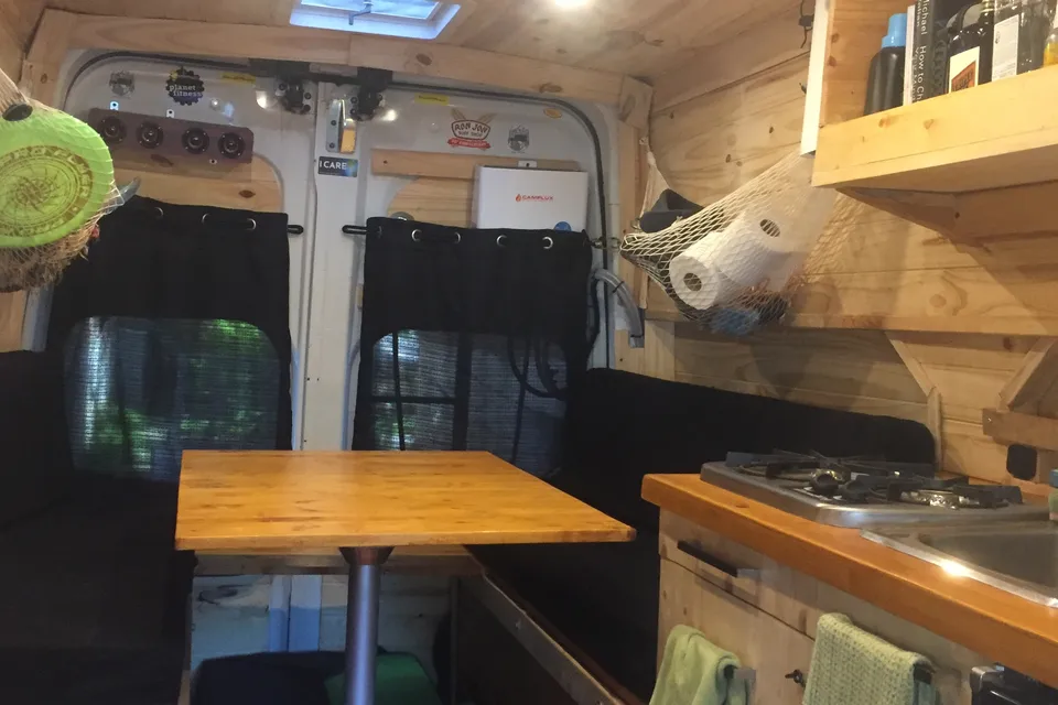 Marc-André's Nissan NV 2500 Class B