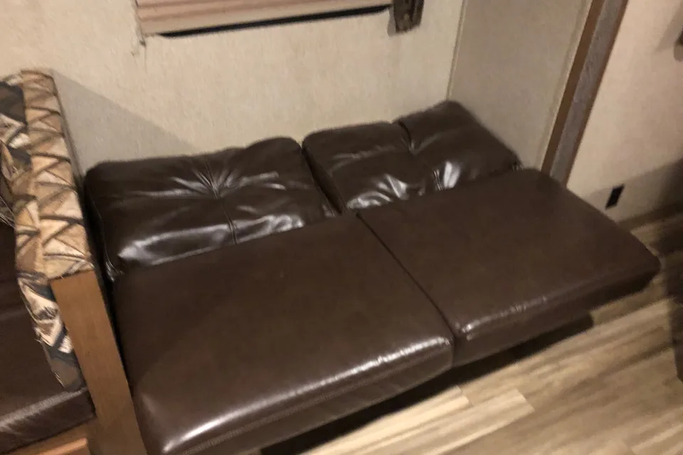 2016 Shasta Flyte 3150k Bunk Model
