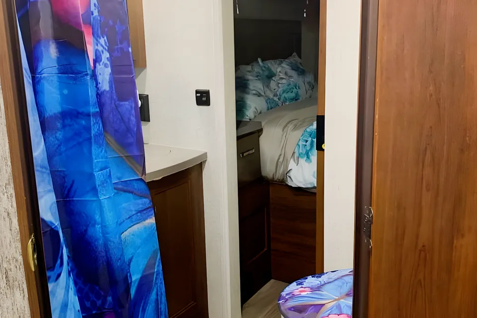 BOB-2018 Sleep 8 - 10 Forest River Sunseeker