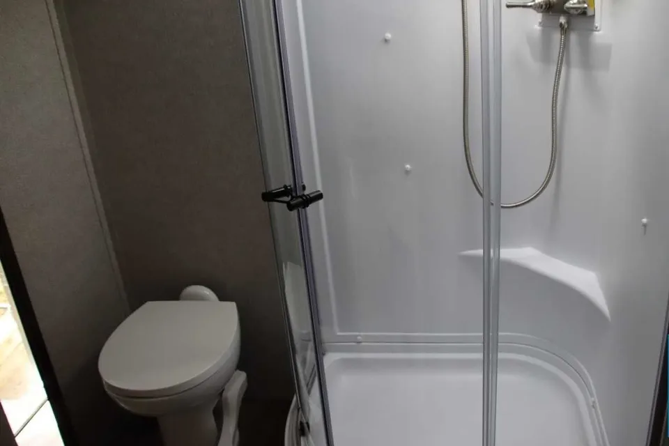 Orcutt Based 5th wheel for delivery