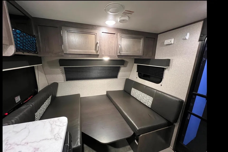 Charming Lightweight Camper Jayco SLX 154BH