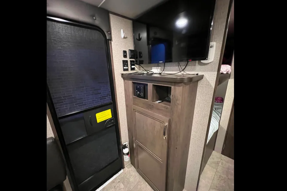 Charming Lightweight Camper Jayco SLX 154BH