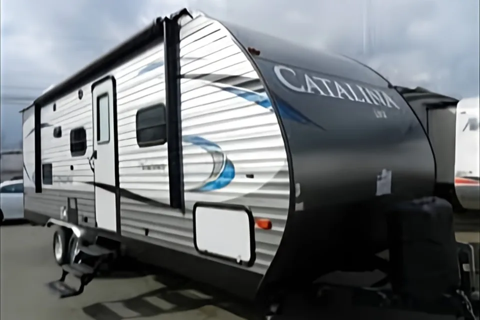 Coachmen Catalina 221 TBS Travel Trailer