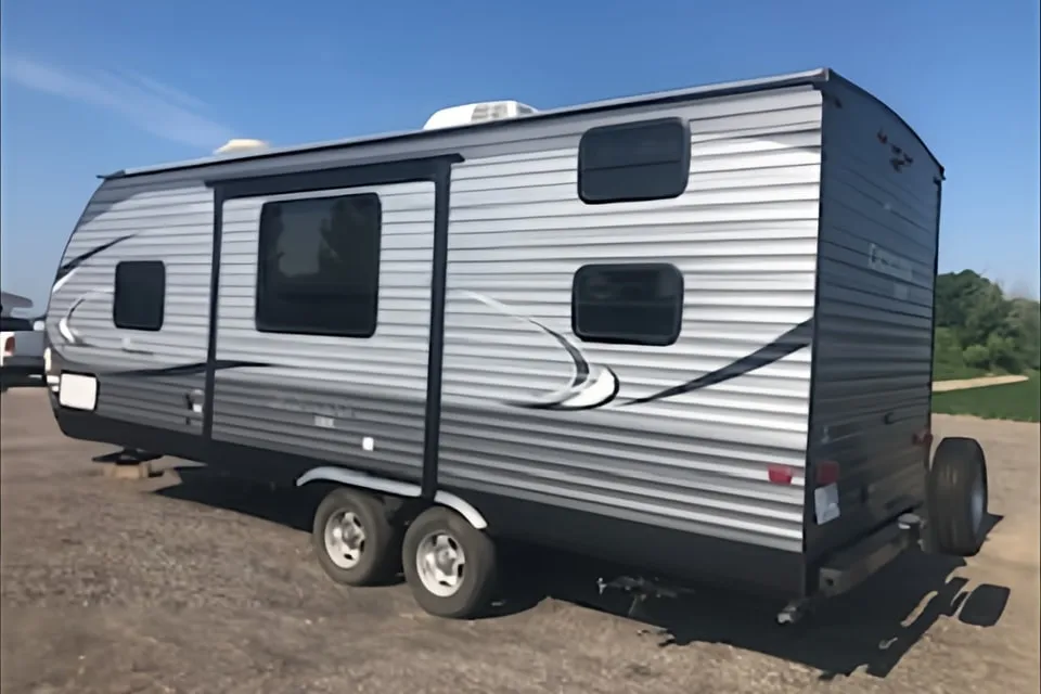 Coachmen Catalina 221 TBS Travel Trailer