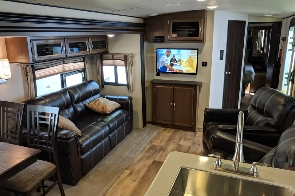 Raquel's Forest River Hemisphere Lite Travel Trailer