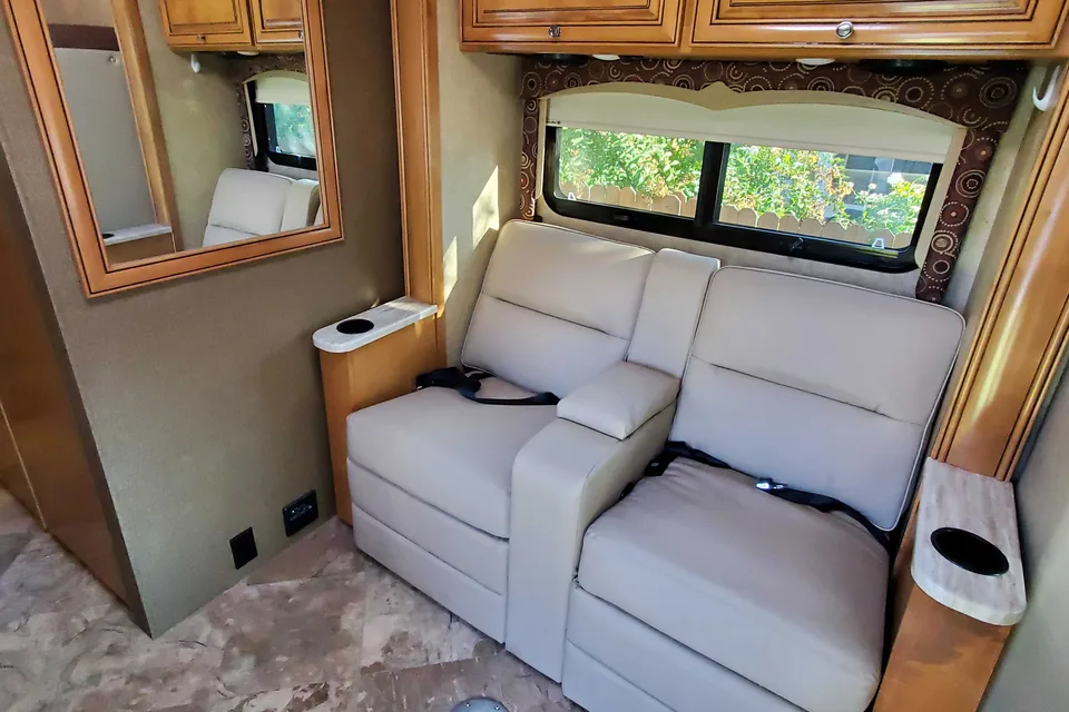 Marco & Gina's Luxury Mercedes-Benz RV Rental (Diesel) 