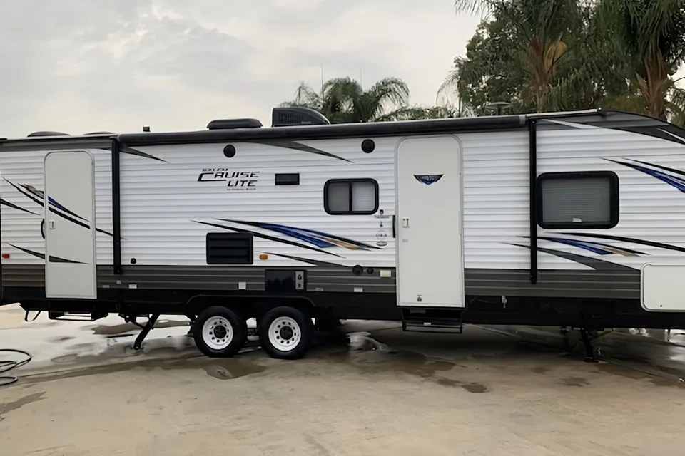 Pete and Adi's Travel Trailer - Start Making Memories
