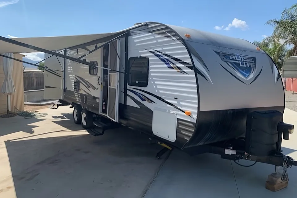 Pete and Adi's Travel Trailer - Start Making Memories