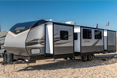Tim's Aurora 34BHTS Travel Trailer