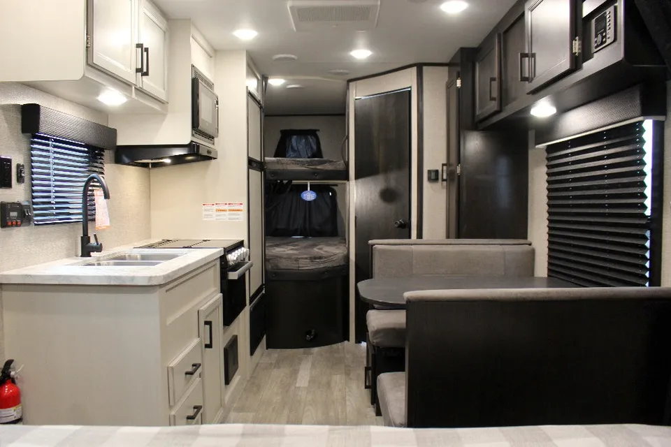 Catherine's Jayco Jay Flight SLX 224BH Travel Trailer