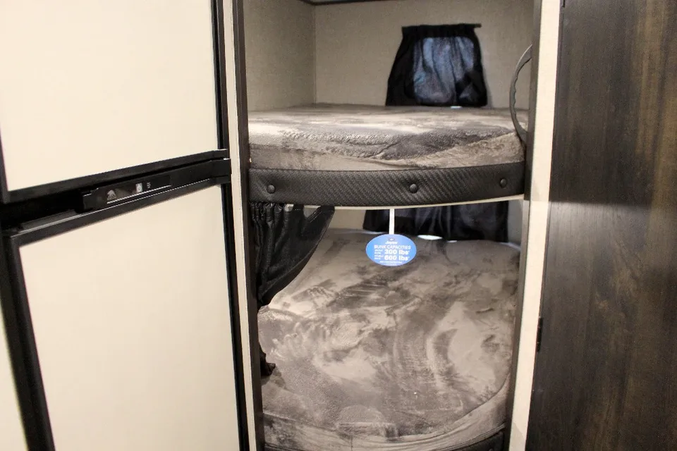 Catherine's Jayco Jay Flight SLX 224BH Travel Trailer