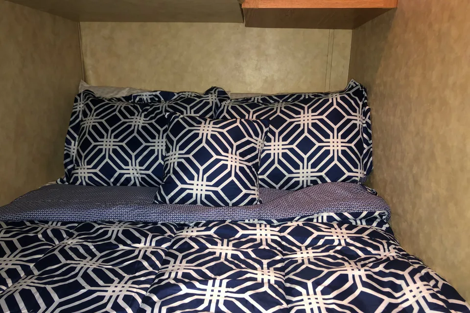 Robert 's Jayco Jet fright  Travel Trailer
