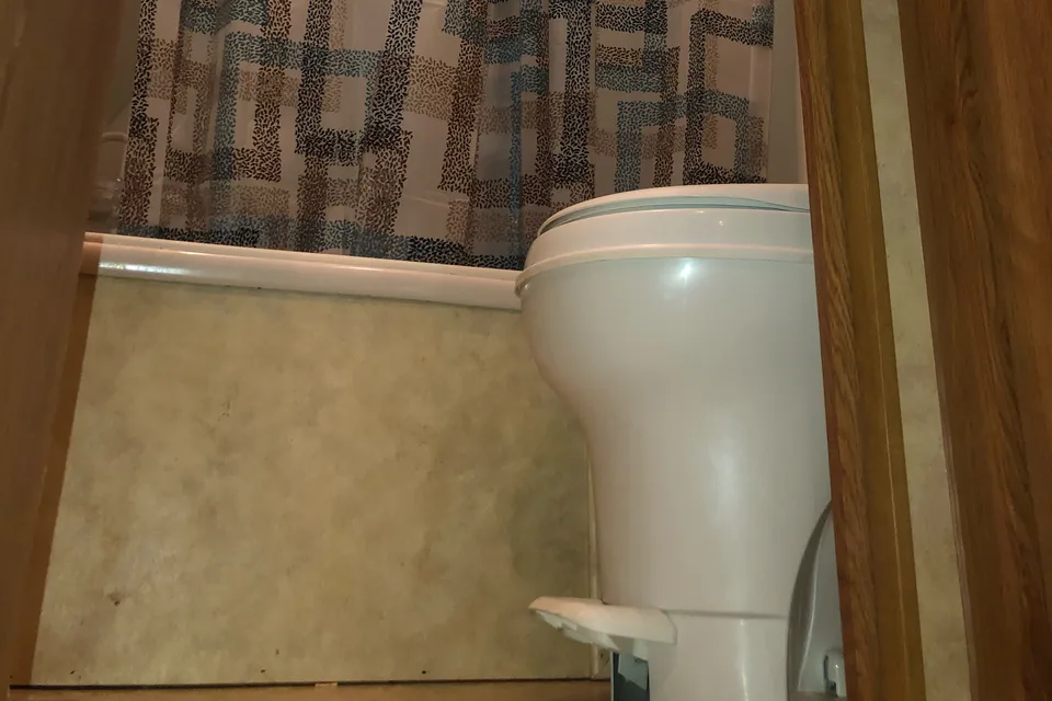 Robert 's Jayco Jet fright  Travel Trailer