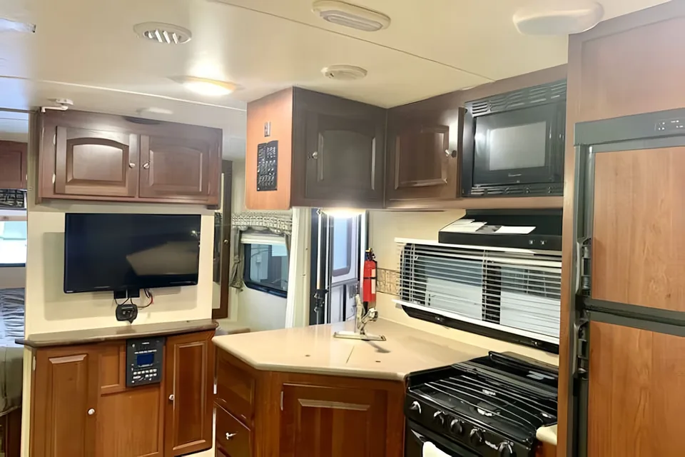 Eli's Forest River Ultra Lite Travel Trailer