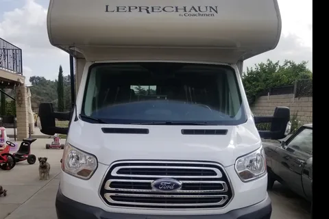 Horacio's Coachmen  Leprechaun 20cb  Class C
