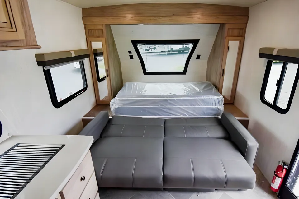 Mary & Shawn's  Palomino Solaire  202RBS Travel Trailer