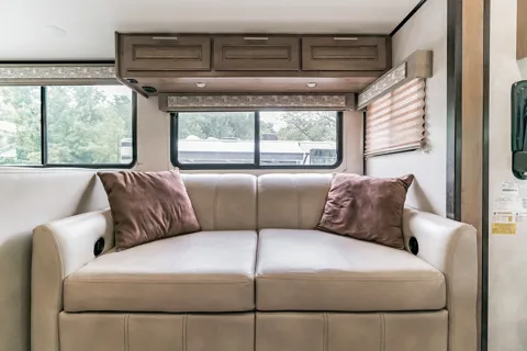 RV Francis - One of the best Class A RV's you are likely to find