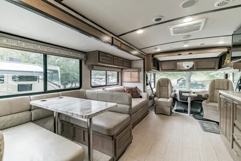 RV Francis - One of the best Class A RV's you are likely to find