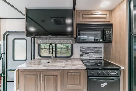 RV Francis - One of the best Class A RV's you are likely to find