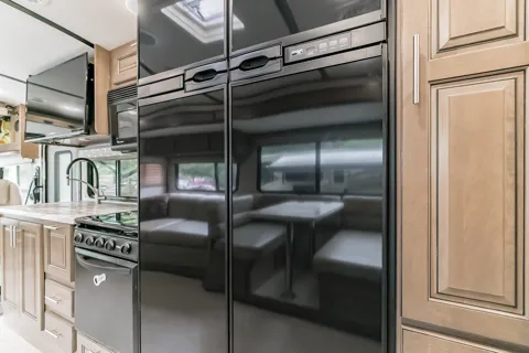 RV Francis - One of the best Class A RV's you are likely to find