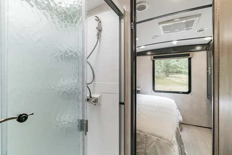 RV Francis - One of the best Class A RV's you are likely to find