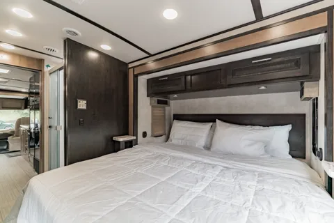 RV Francis - One of the best Class A RV's you are likely to find