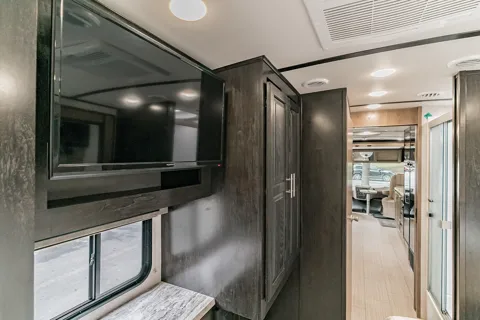 RV Francis - One of the best Class A RV's you are likely to find