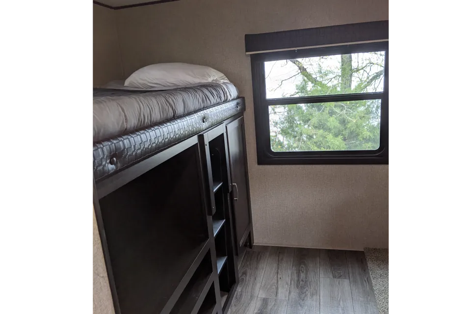 Jayco Jay Flight Bunkhouse  32BHDS Travel Trailer