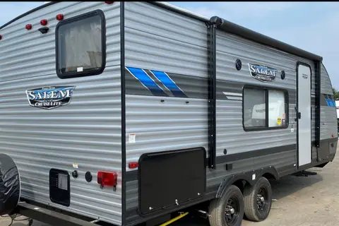 The G Family's Forest River Salem Cruise Lite 19DB XL Travel Trailer