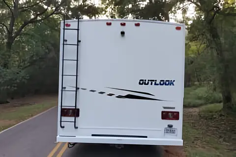 RV Trippin - “Waldo” Winnebago 25J Class C