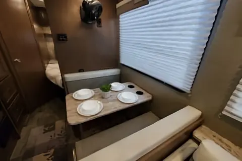 RV Trippin - “Waldo” Winnebago 25J Class C
