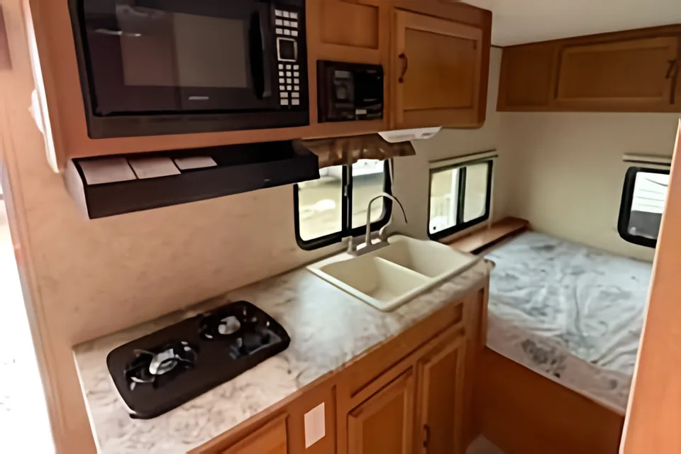 Kyle's Coachmen Apex Travel Trailer