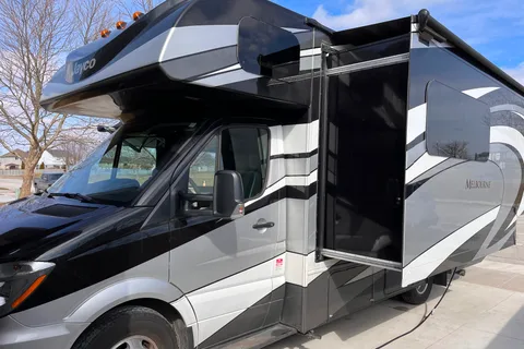 Joyful Jayco Melbourne  Class C