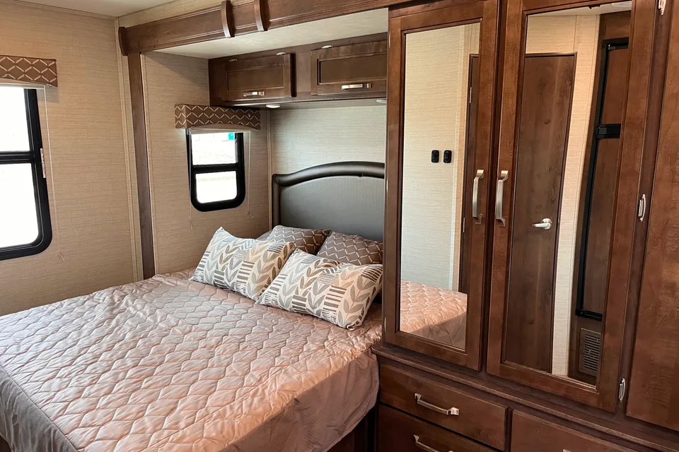 Joyful Jayco Melbourne  Class C