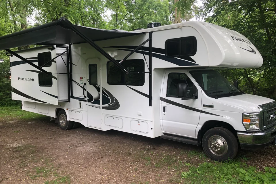 Cedarsquare's 2020 Forest River 3251LE Class C