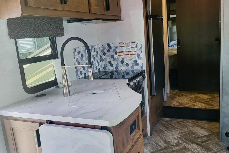 Vincent Forest River Sunseeker 2550 Classe C