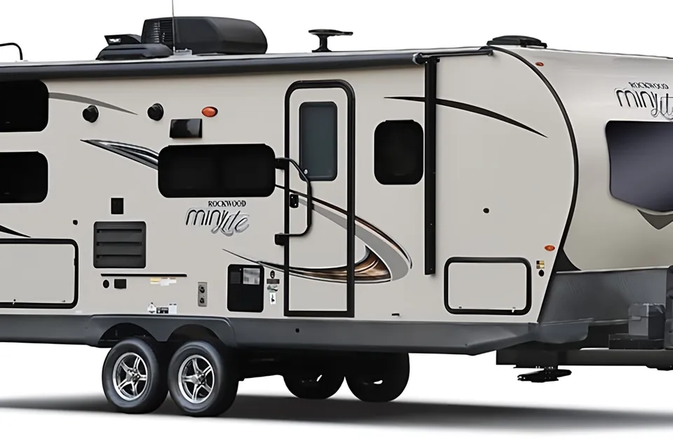 Sharley’s Lake Escape Forest River Rockwood Mini Lite Travel Trailer