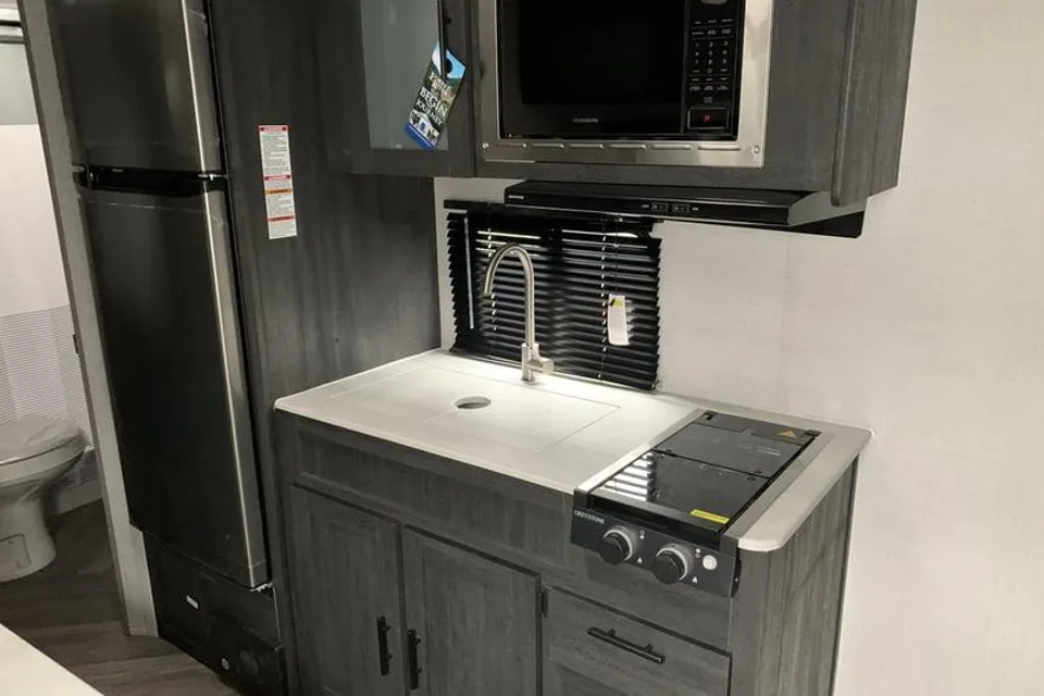 Mason's Forest River Ozark 1650 bhk  Travel Trailer